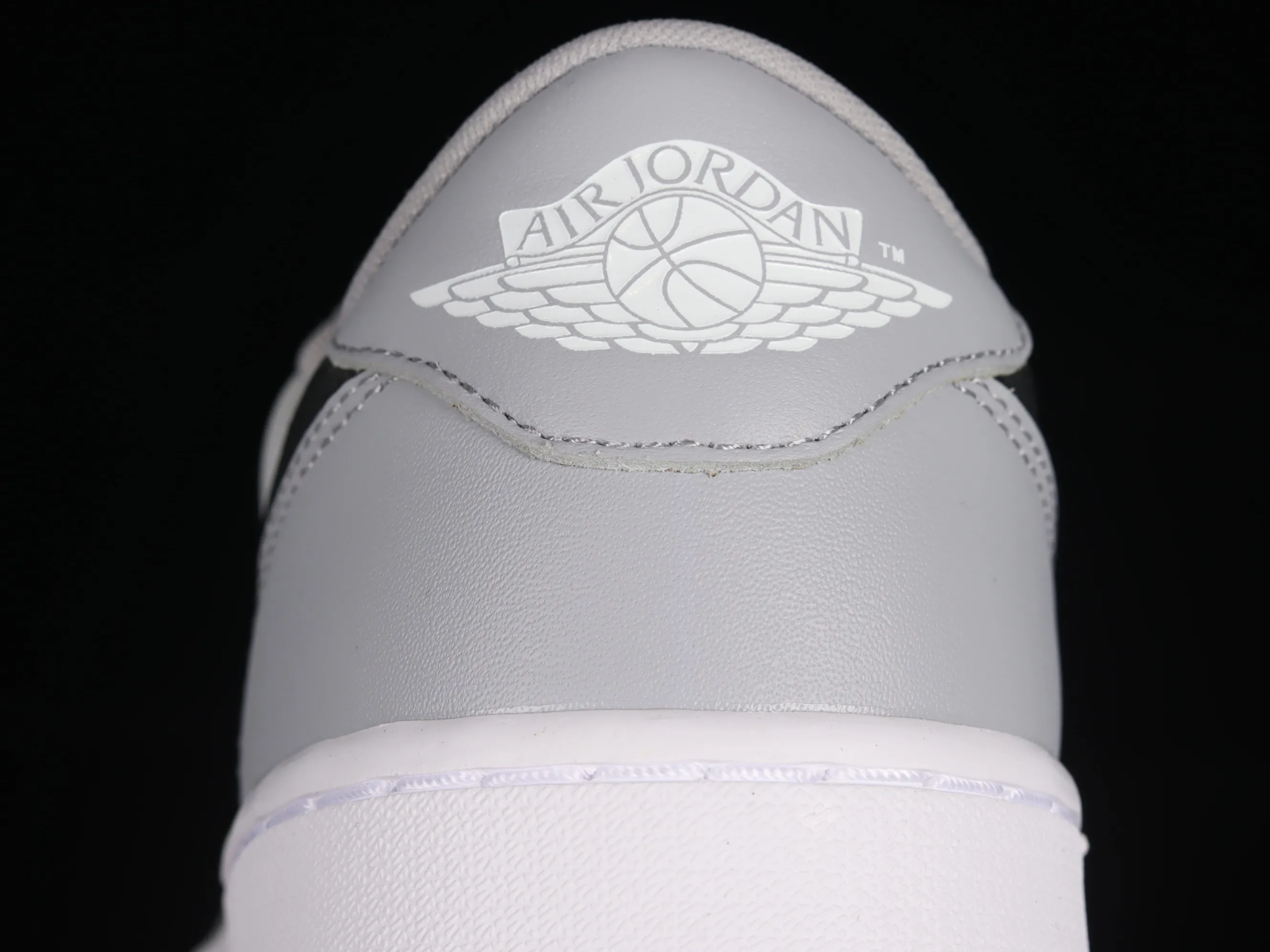 All categories Air Jordan Jordan series basketball shoes Air Jordan 1 Low G version pure original Air Jordan 1 Low Golf AJ1 Joe 1 new golf version Wolf gray color DD9315-002